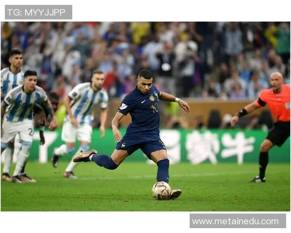 姆巴佩引领足球新时代他的技术与速度如何改变比赛格局 姆巴佩引领足球新时代他的技术与速度如何改变比赛格局